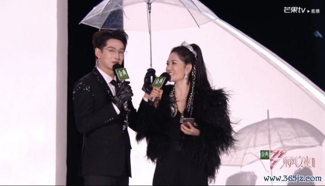 曝浪姐成团夜莫得团秀 现场紊乱争议多